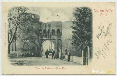 Porte du château (Vic-sur-Seille)